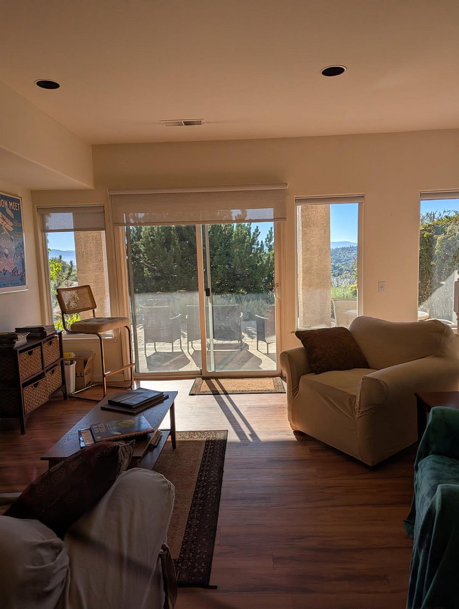 Furnished Finder property 1046260_1 photo 3