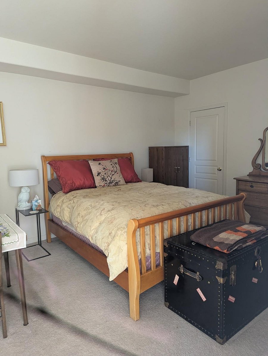 Furnished Finder property 1046260_1 photo 2