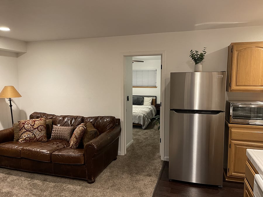 Furnished Finder property 1046308_1 photo 3