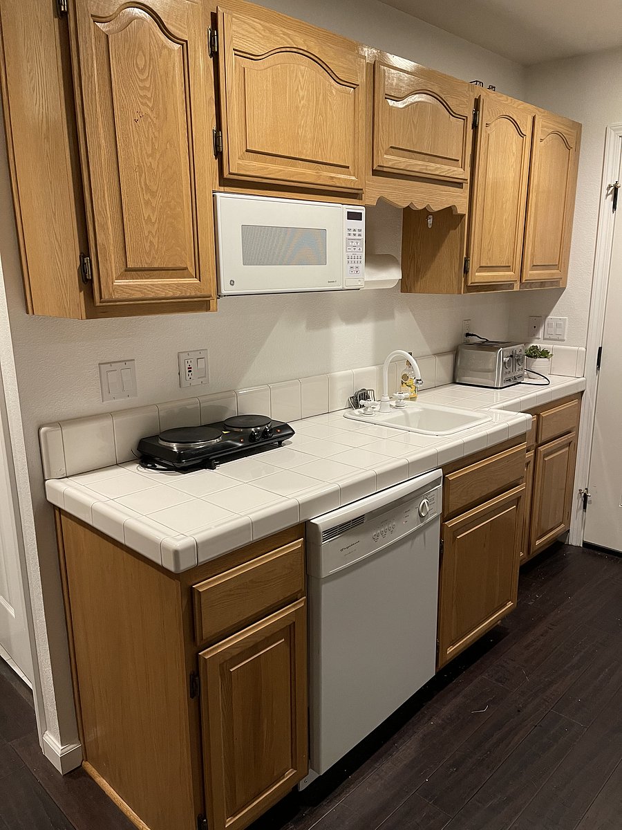 Furnished Finder property 1046308_1 photo 7