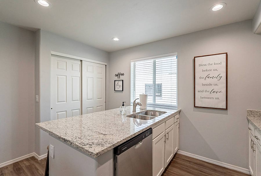 Furnished Finder property 1046339_1 photo 13
