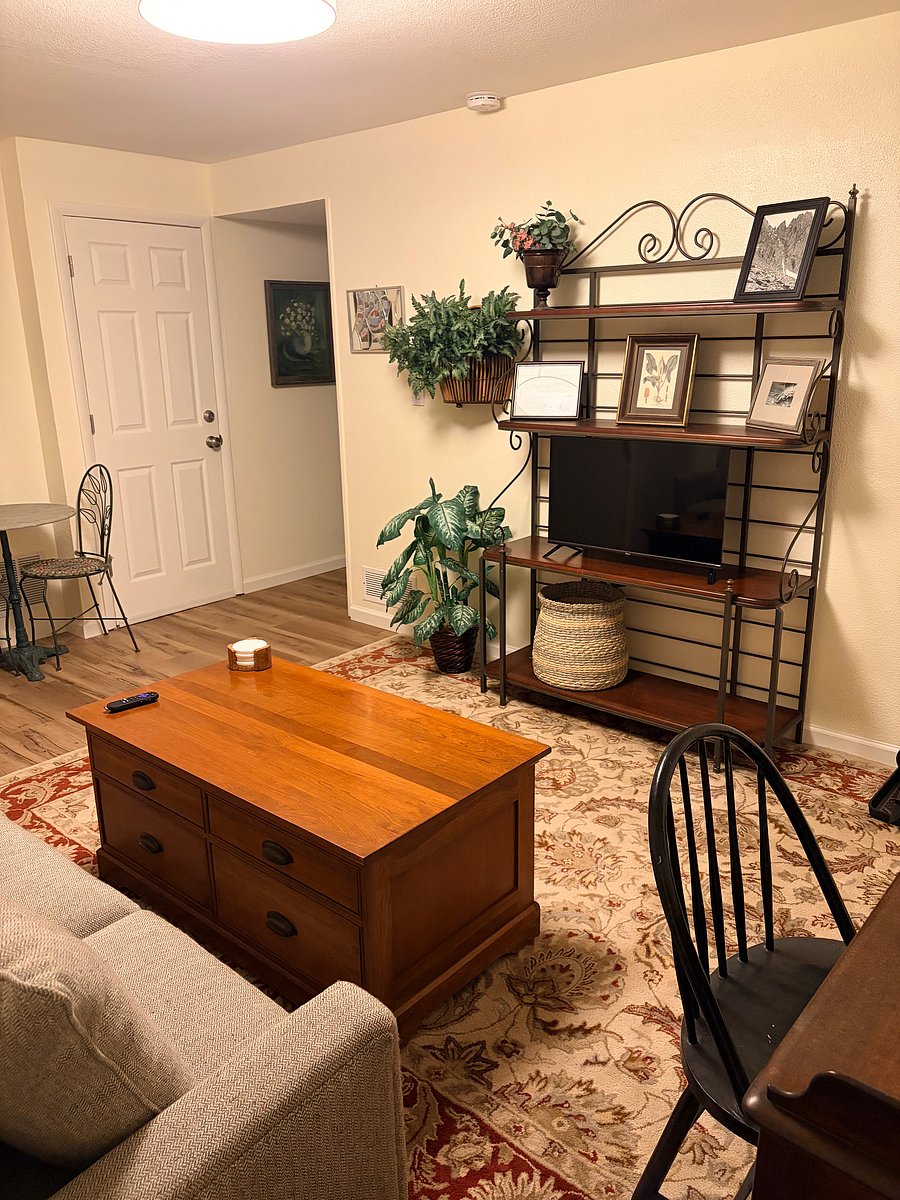 Furnished Finder property 1046349_1 photo 5