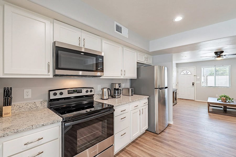 Furnished Finder property 1046352_1 photo 22