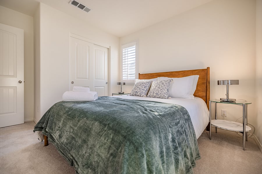 Furnished Finder property 1046358_1 photo 17