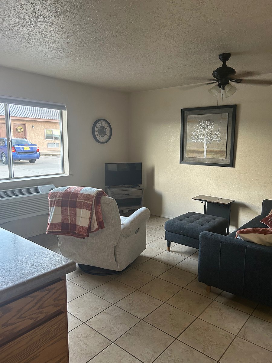 Furnished Finder property 1046377_1 photo 2