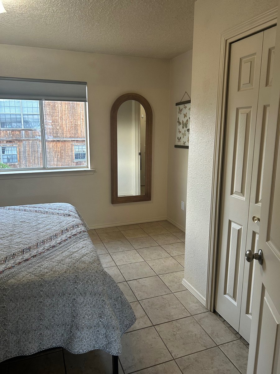 Furnished Finder property 1046377_1 photo 10