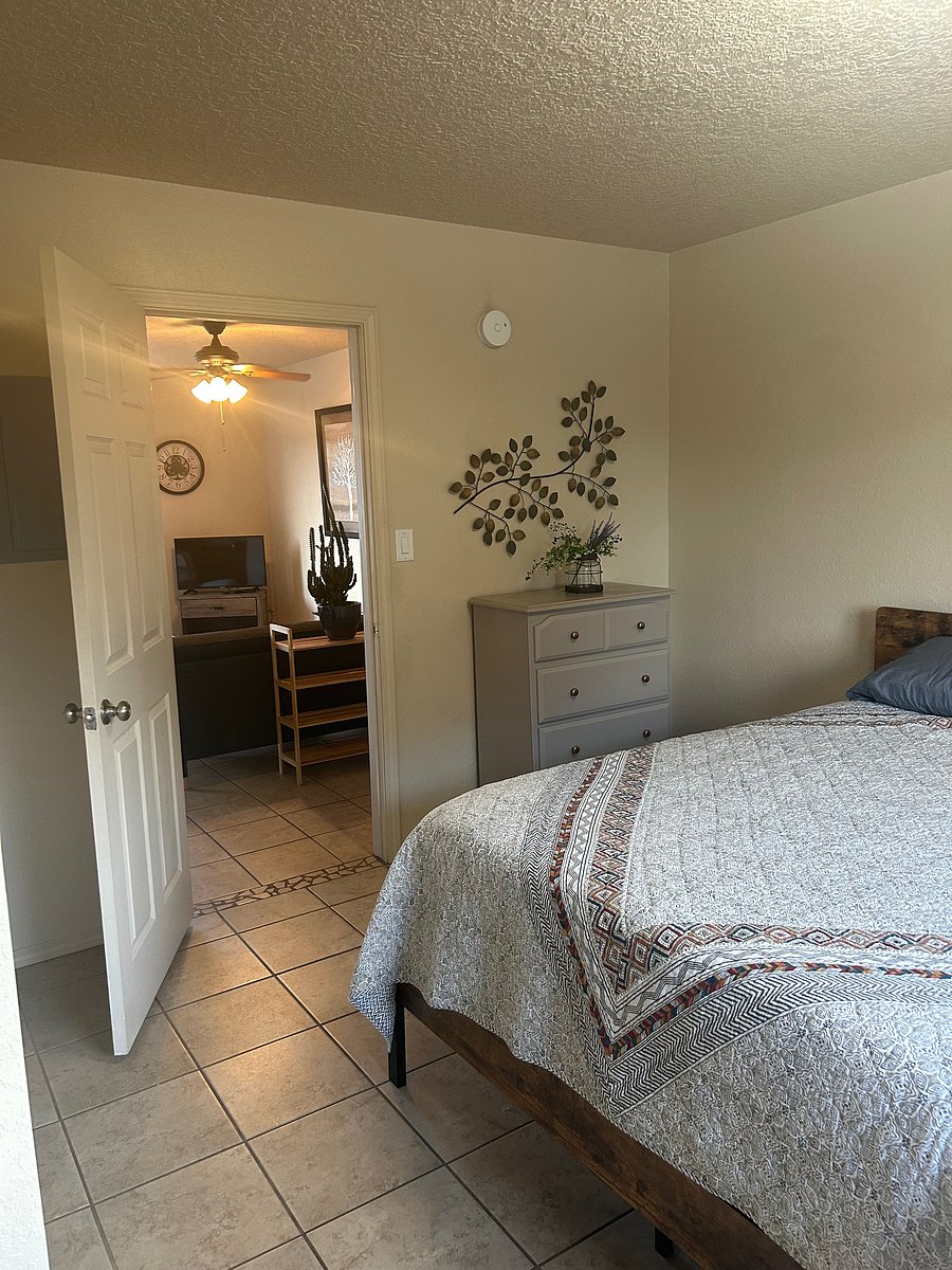 Furnished Finder property 1046377_1 photo 13