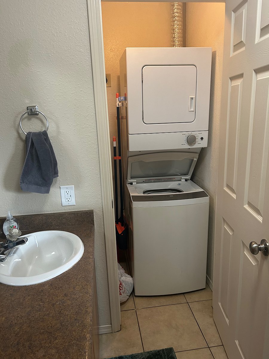 Furnished Finder property 1046377_1 photo 16