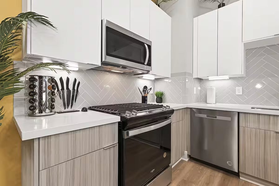 Furnished Finder property 1046398_1 photo 34