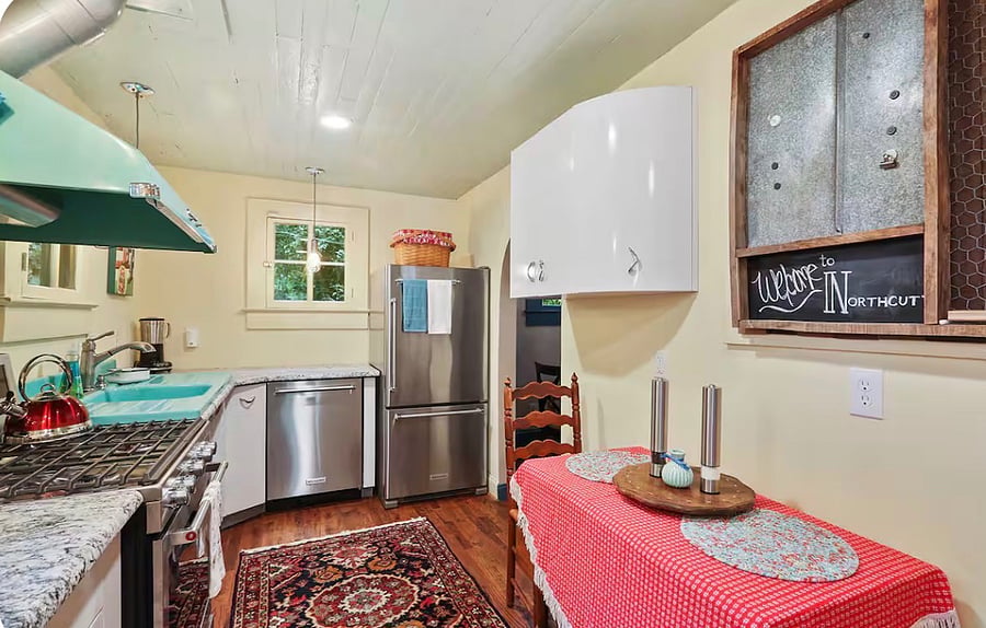Furnished Finder property 1046412_1 photo 11