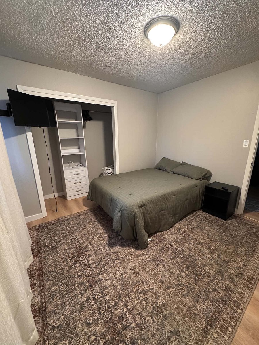 Furnished Finder property 1046415_1 photo 2