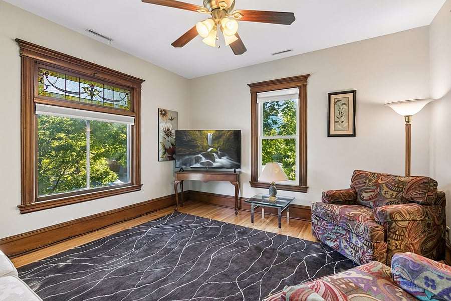 Furnished Finder property 1046428_1 photo 3
