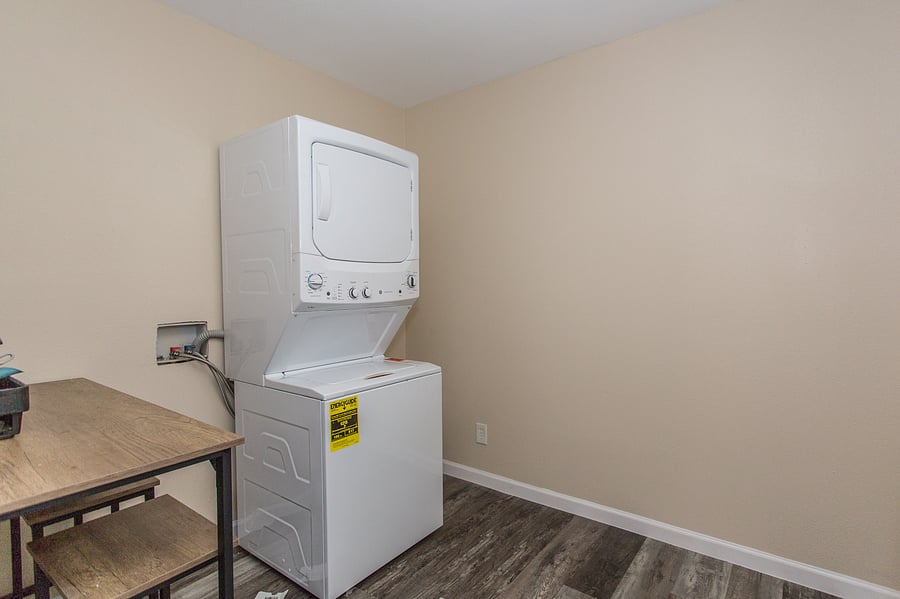 Furnished Finder property 1046437_1 photo 6