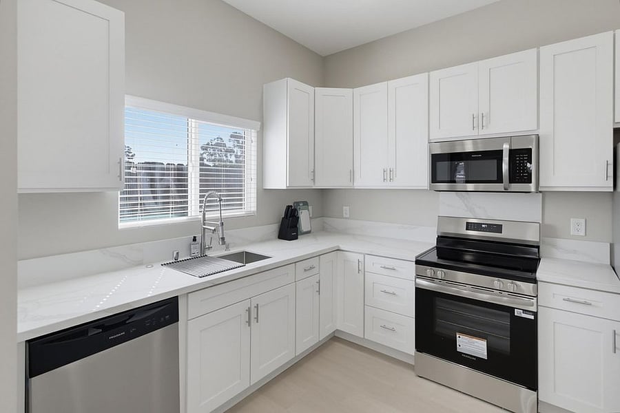 Furnished Finder property 1046460_1 photo 6