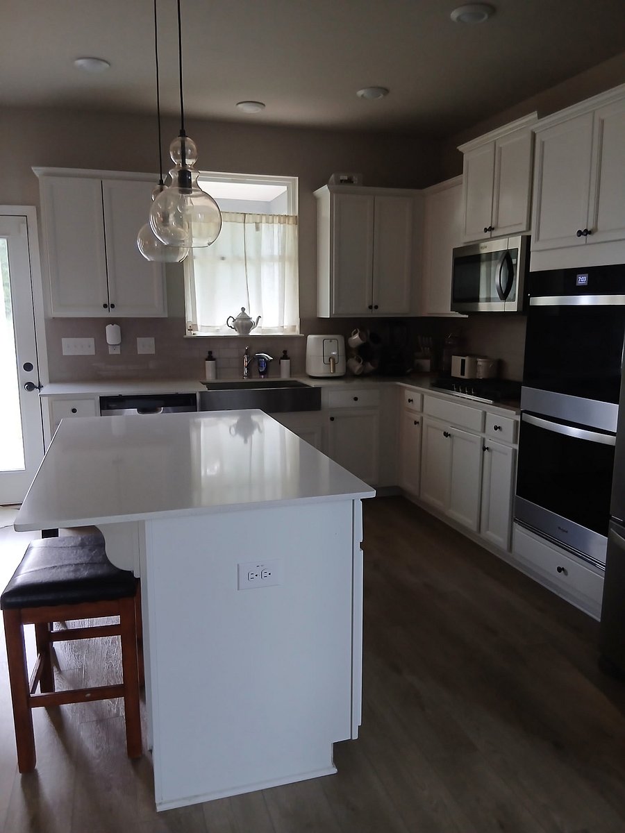 Furnished Finder property 1046493_1 photo 3