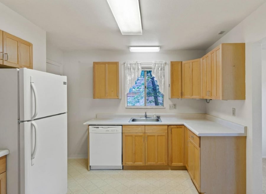 Furnished Finder property 1046497_1 photo 3