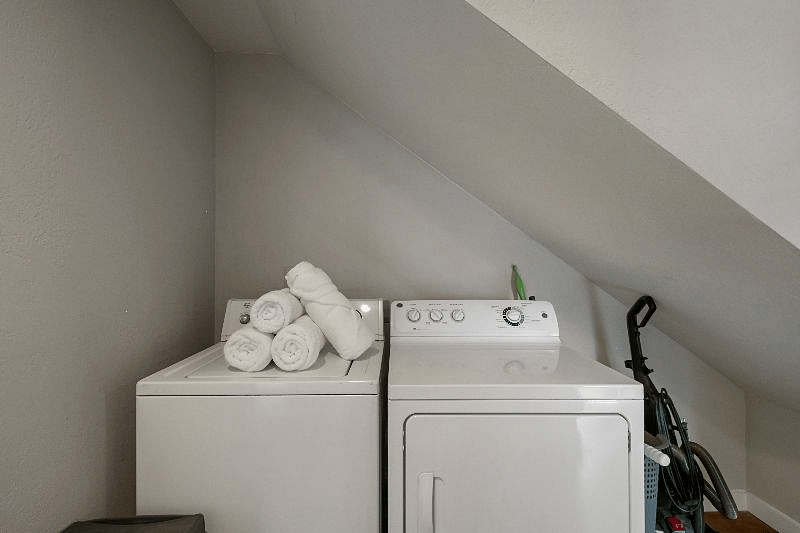 Furnished Finder property 1046503_1 photo 33