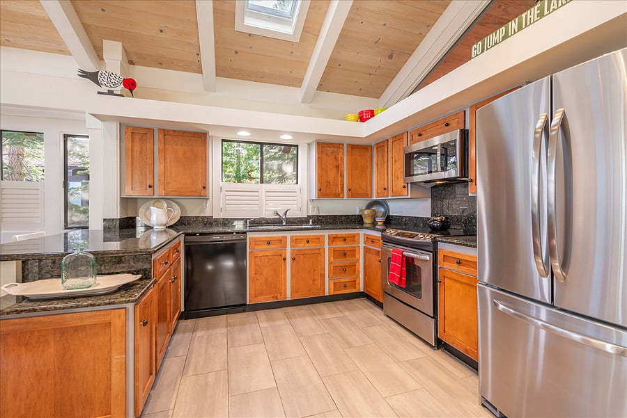 Furnished Finder property 1046508_1 photo 10