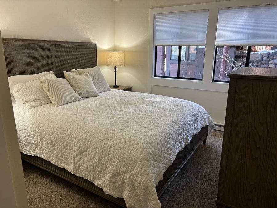Furnished Finder property 1046508_1 photo 33