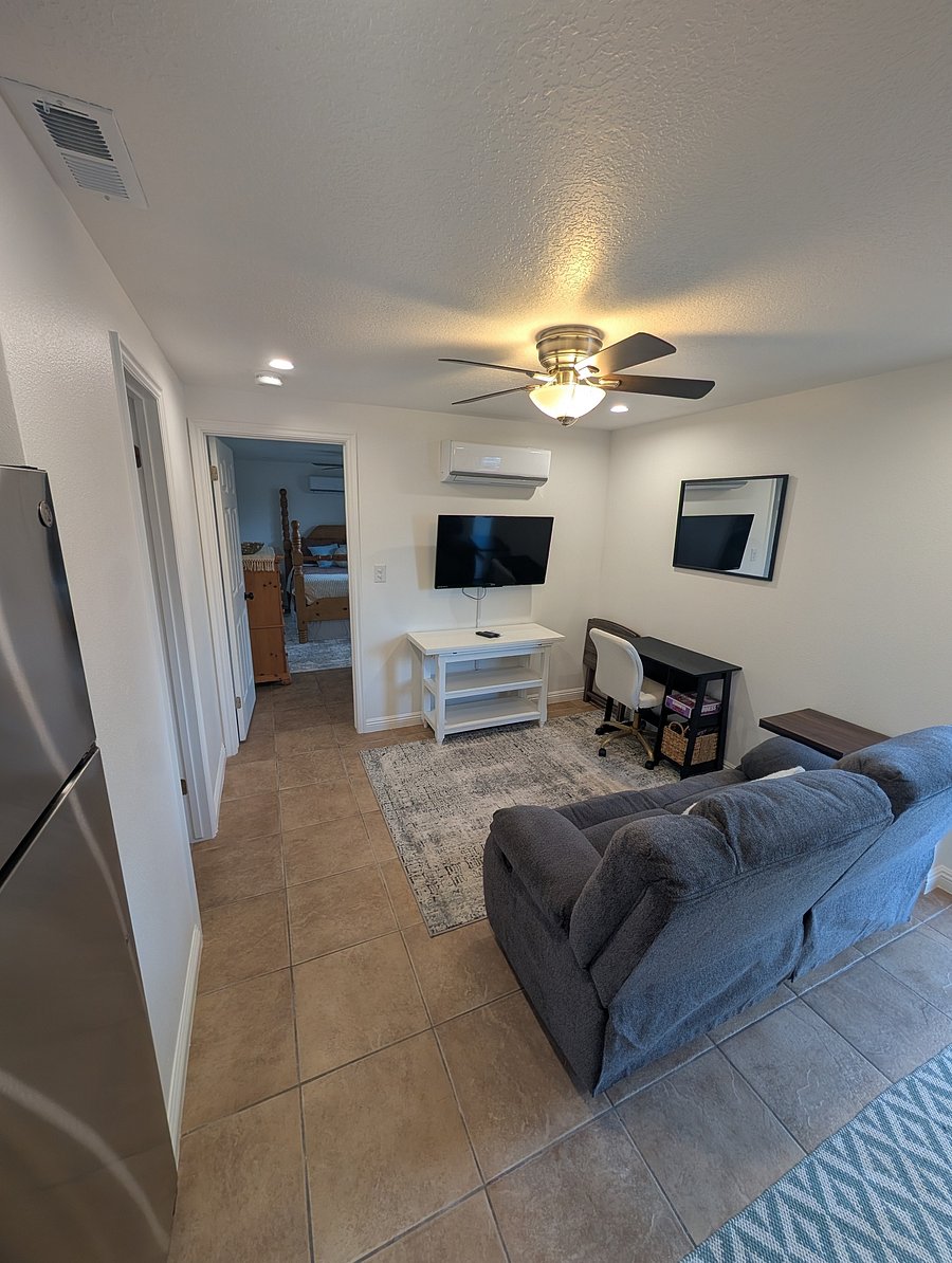 Furnished Finder property 1046511_1 photo 3