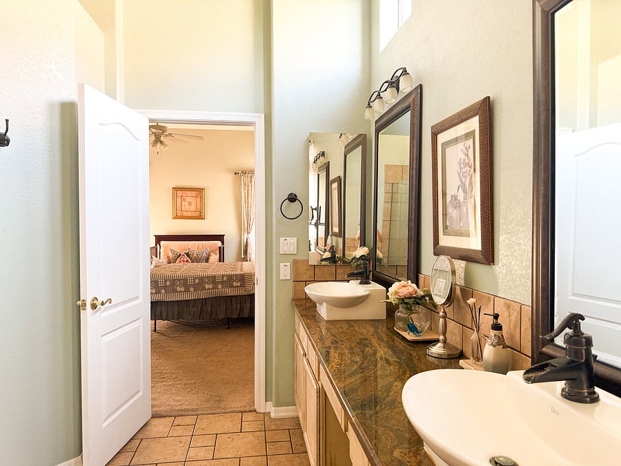 Furnished Finder property 1046517_1 photo 11