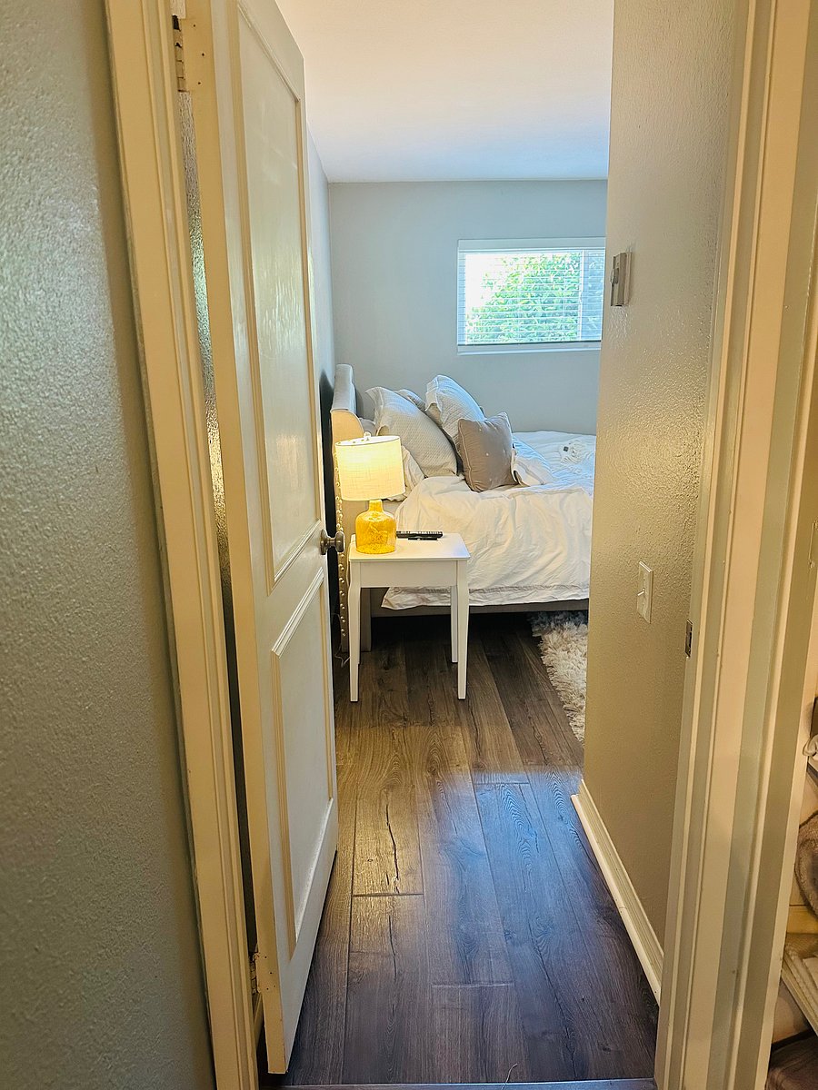 Furnished Finder property 1046539_1 photo 3