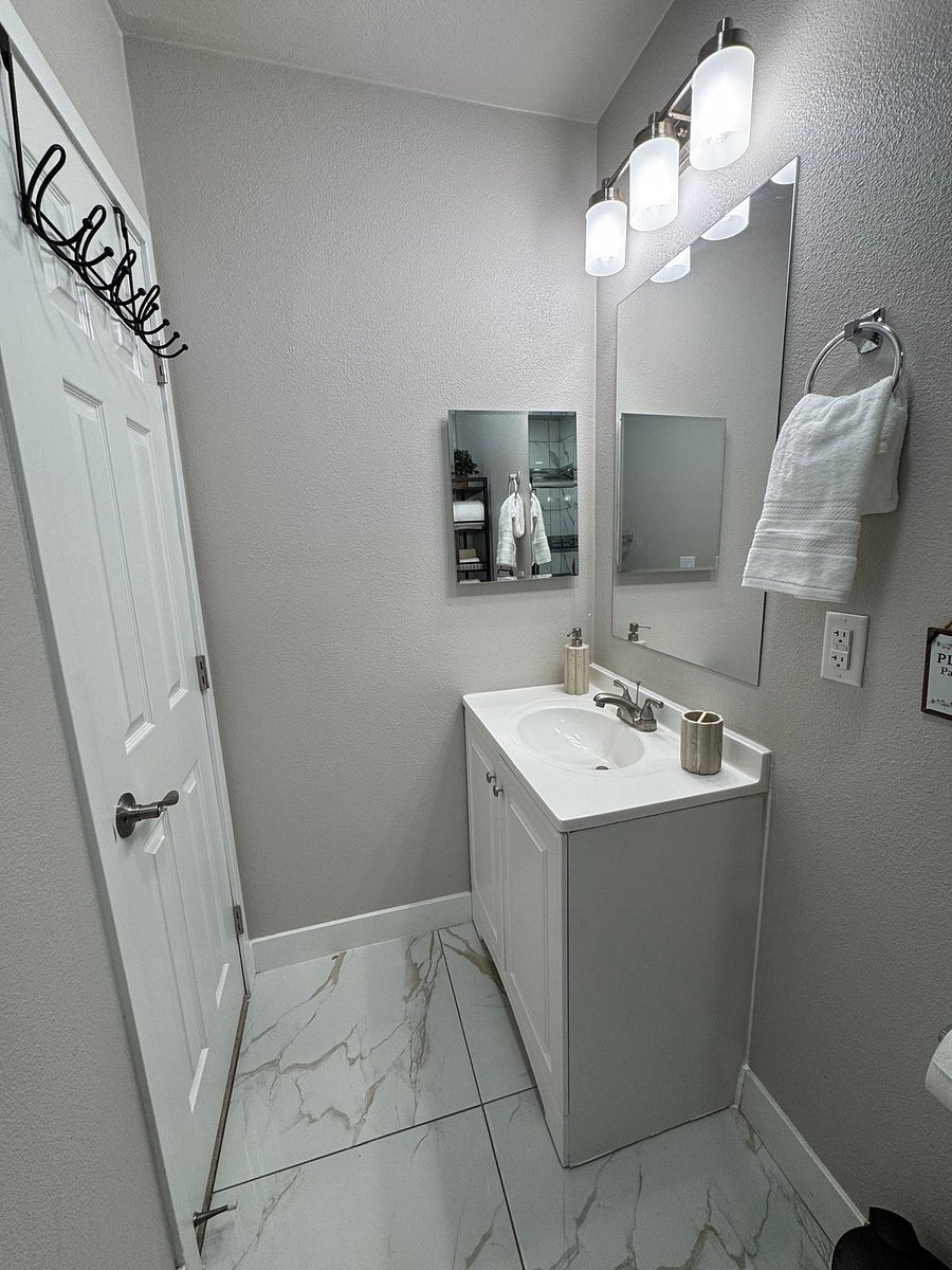 Furnished Finder property 1046546_1 photo 8