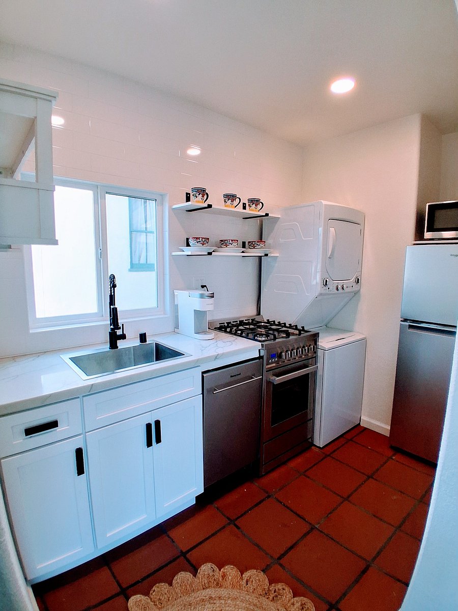 Furnished Finder property 1046554_1 photo 23