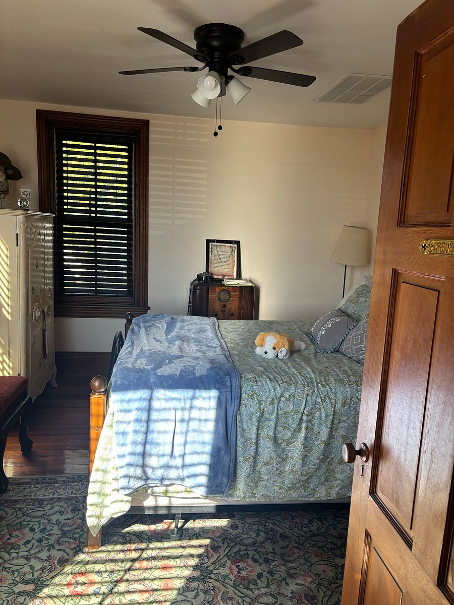Furnished Finder property 1046599_1 photo 3