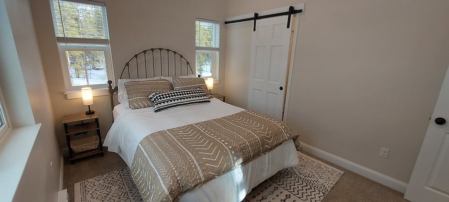 Furnished Finder property 1046615_1 photo 29