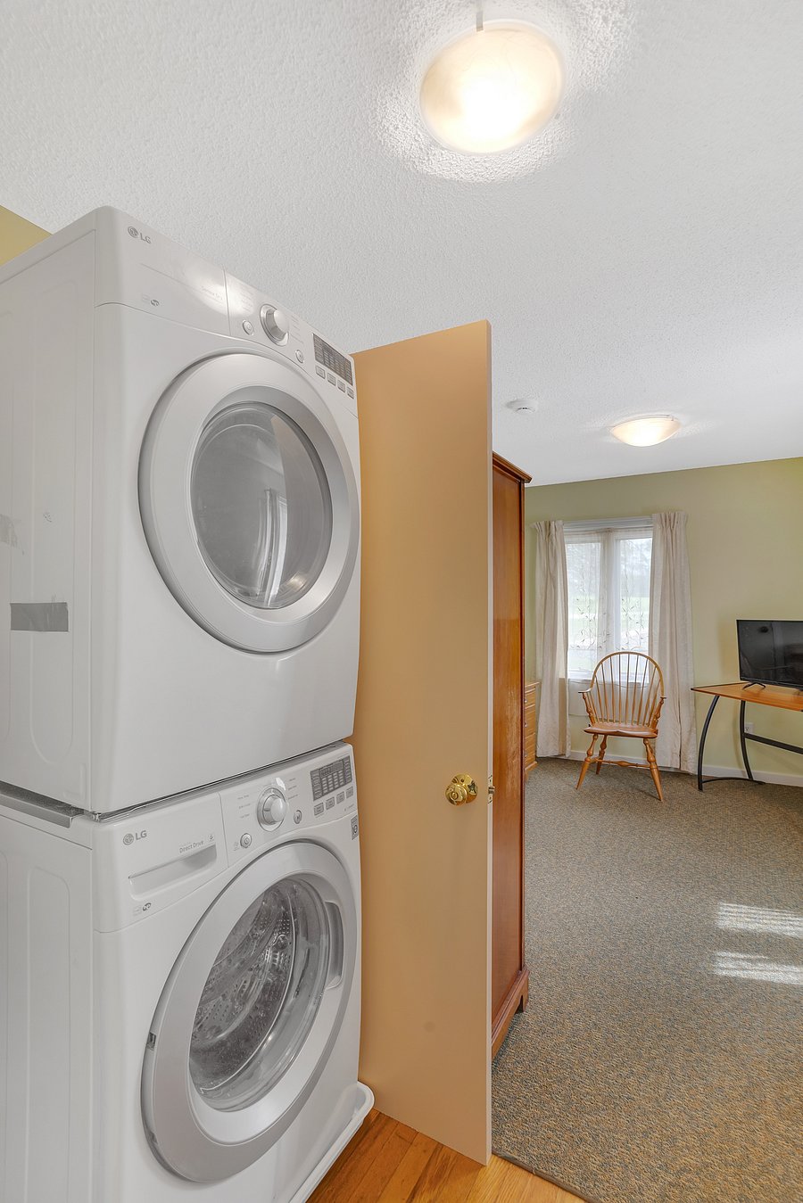 Furnished Finder property 1046653_1 photo 21