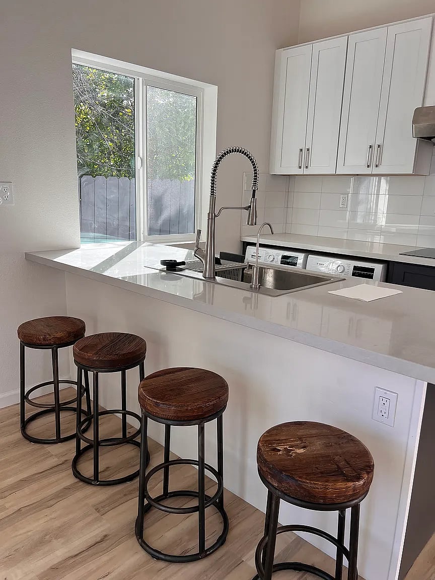 Furnished Finder property 1046662_1 photo 4