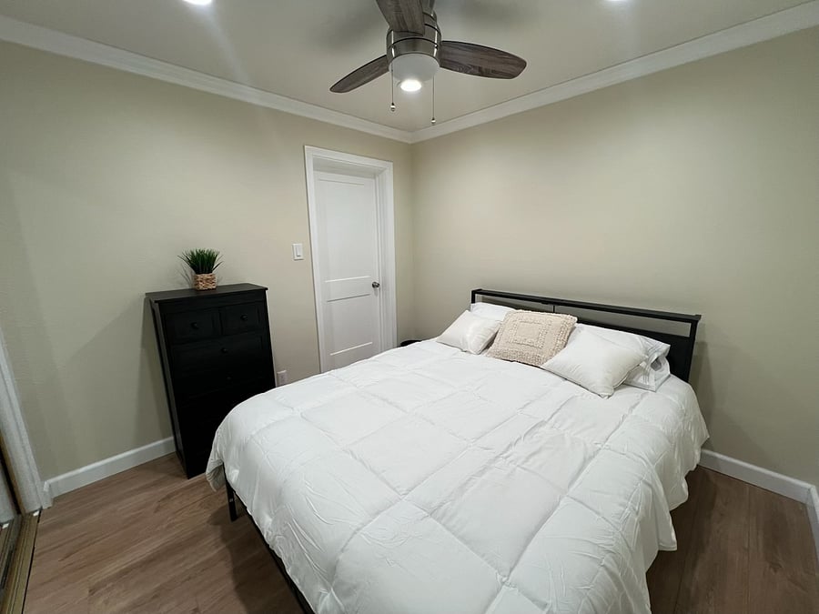 Furnished Finder property 1046676_1 photo 17