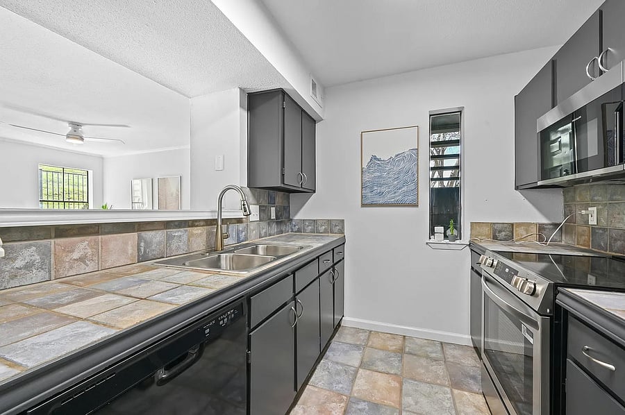 Furnished Finder property 1046685_1 photo 12