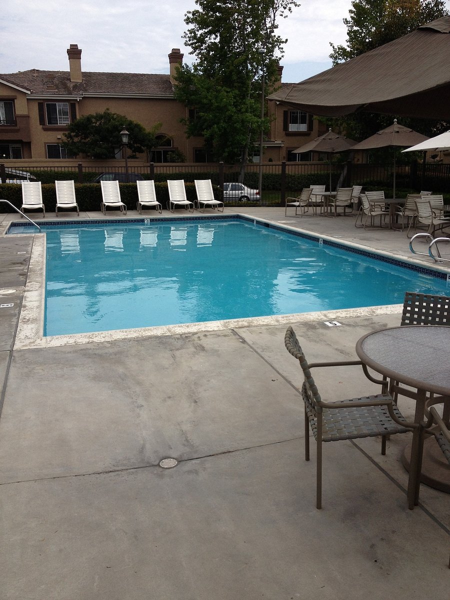 Furnished Finder property 1046700_1 photo 43