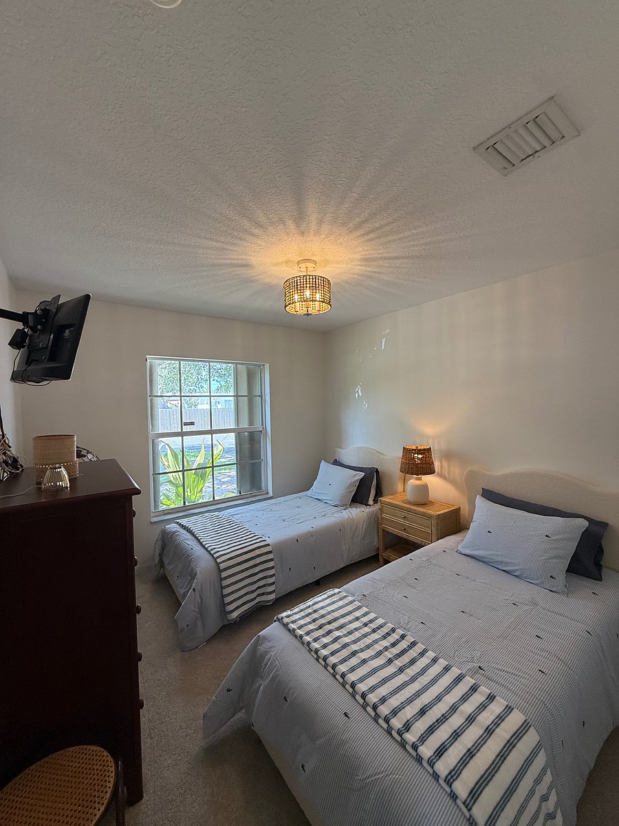 Furnished Finder property 1046739_1 photo 3