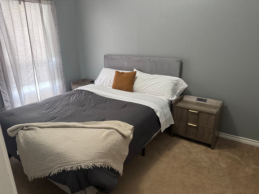 Furnished Finder property 1046754_1 photo 3
