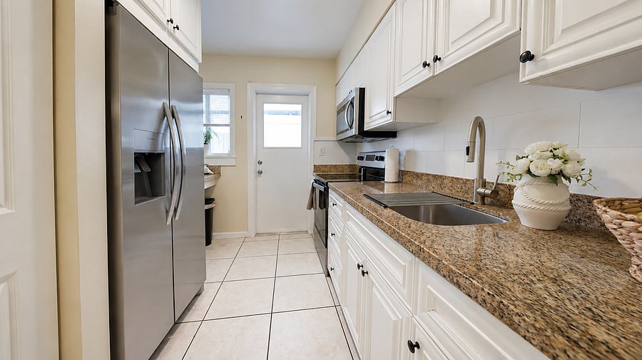 Furnished Finder property 1046758_1 photo 28