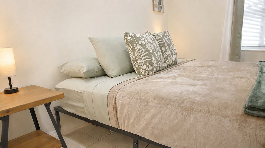Furnished Finder property 1046758_1 photo 14