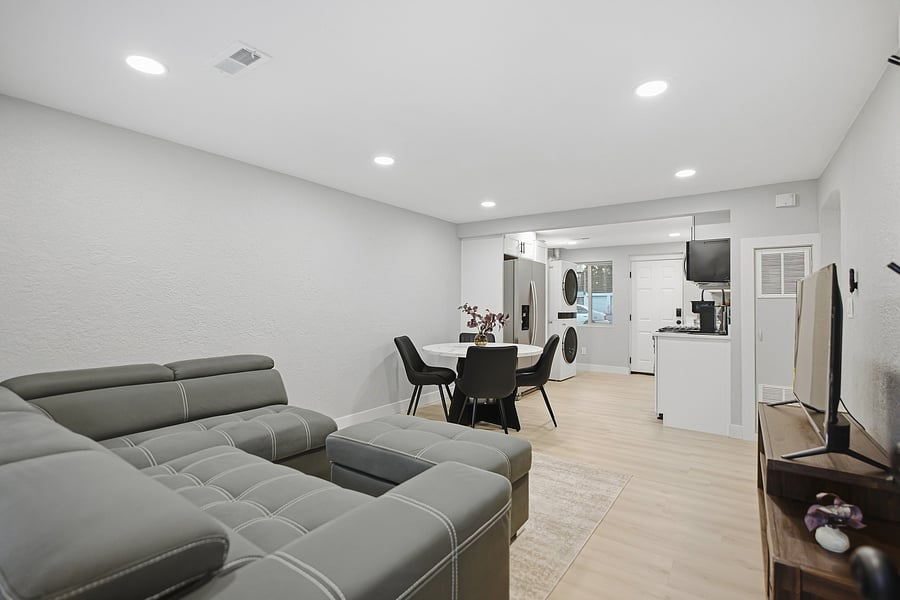 Furnished Finder property 1046785_2 photo 13