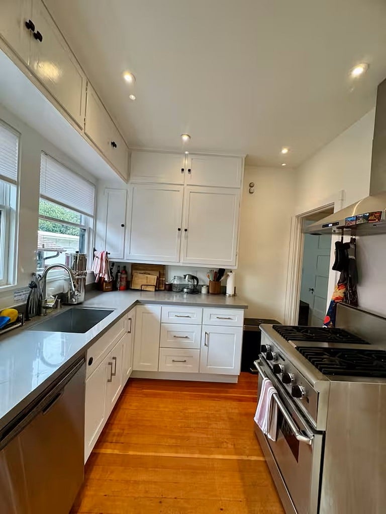 Furnished Finder property 1046788_1 photo 8