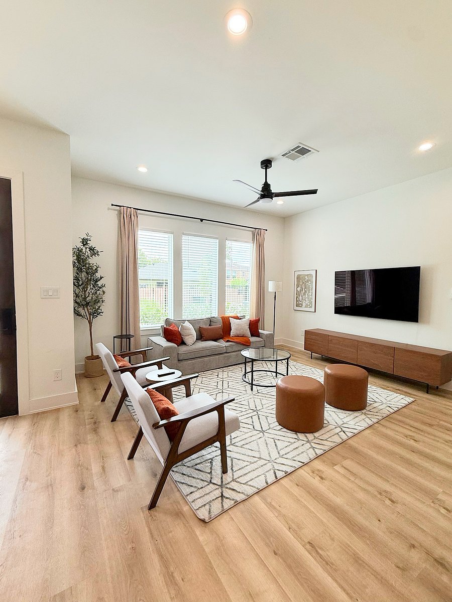Furnished Finder property 1046804_1 photo 2