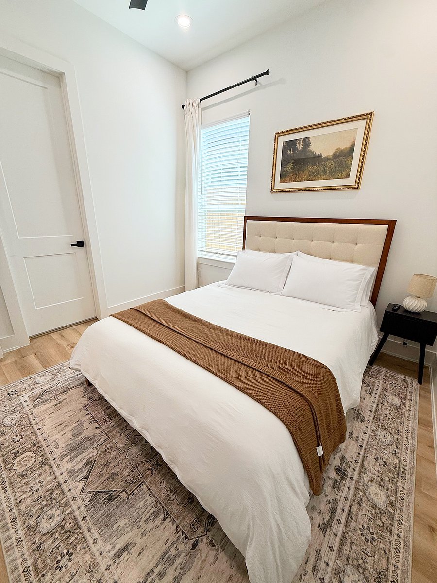 Furnished Finder property 1046804_1 photo 16
