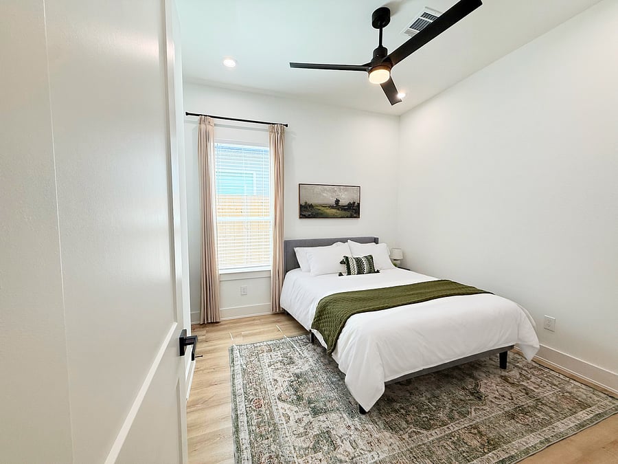 Furnished Finder property 1046804_1 photo 21