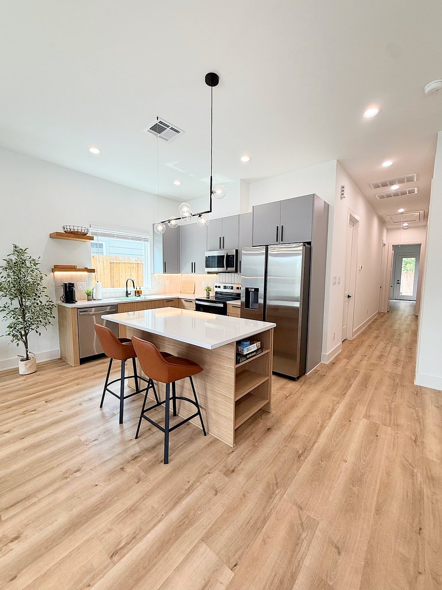 Furnished Finder property 1046804_1 photo 26