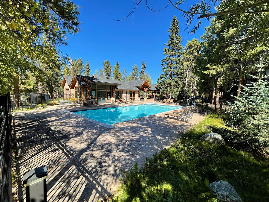 Furnished Finder property 1046830_1 photo 3