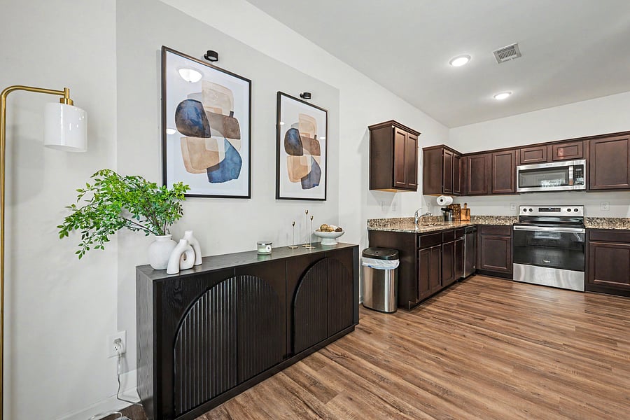Furnished Finder property 1046850_1 photo 4