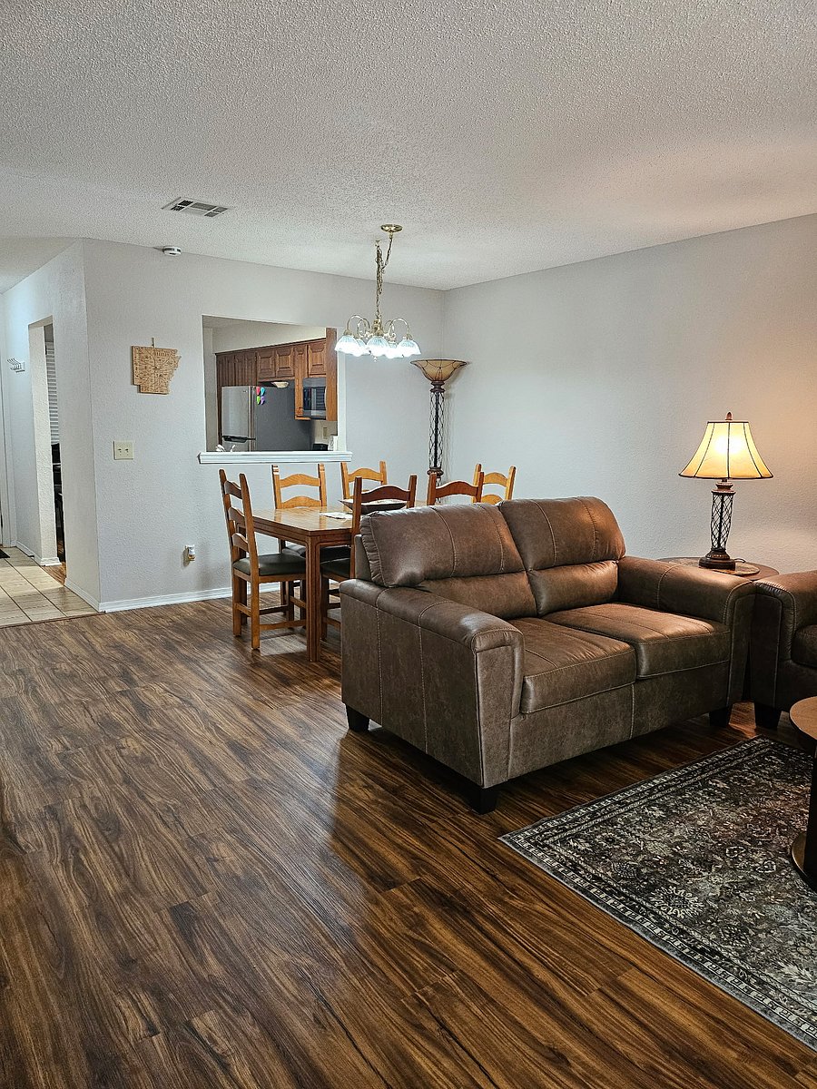 Furnished Finder property 1046859_1 photo 4