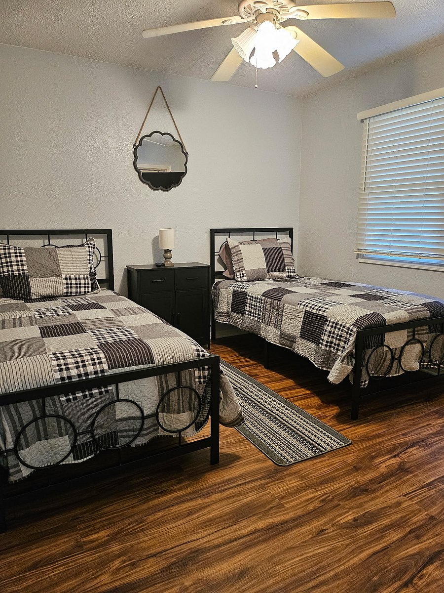 Furnished Finder property 1046859_1 photo 8