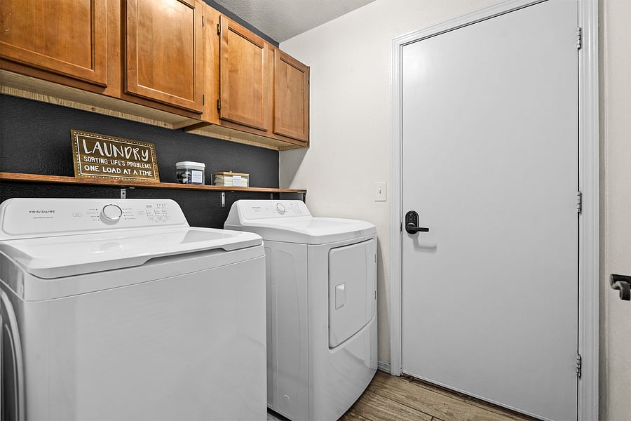 Furnished Finder property 1046888_1 photo 11